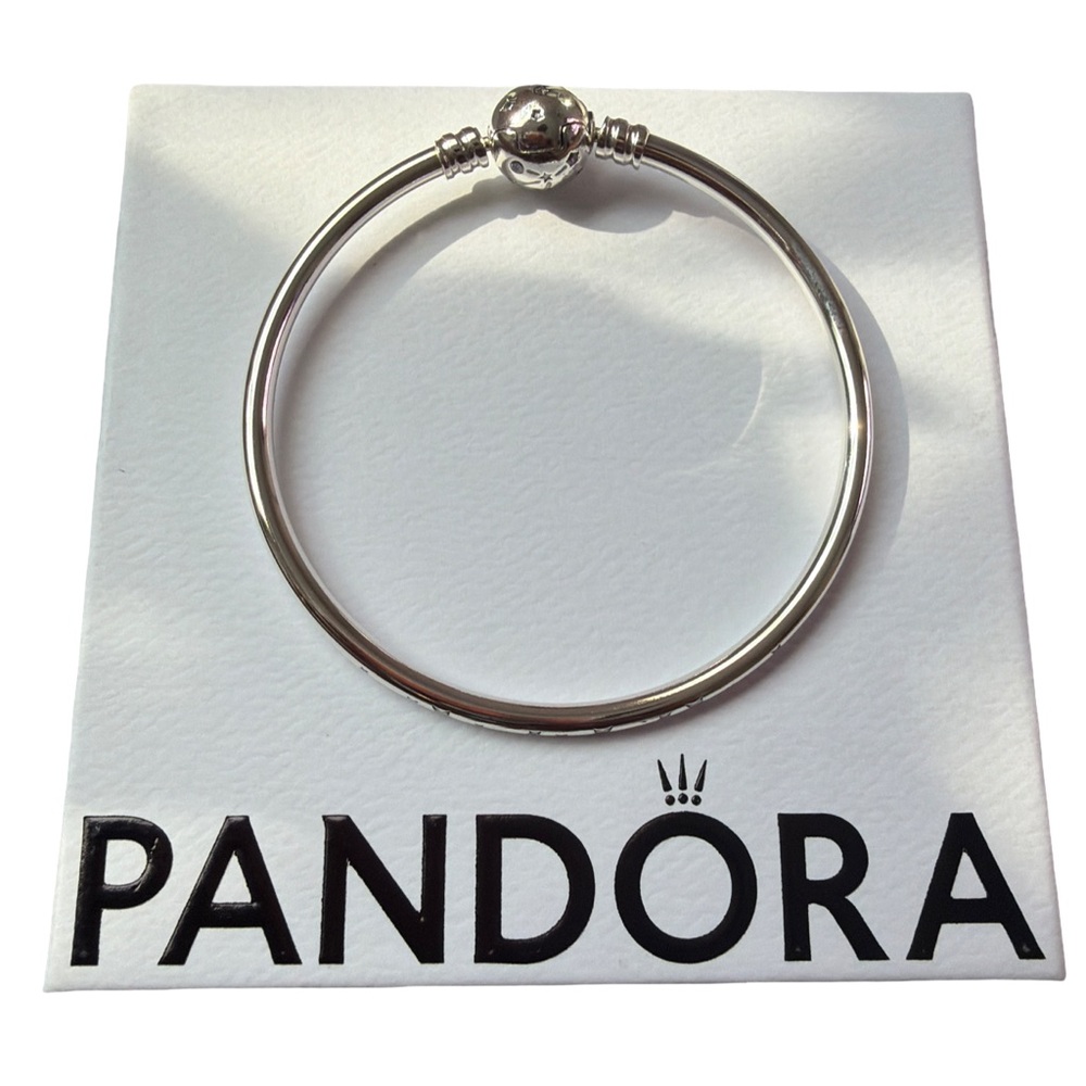 Pandora Polished Star Silver Charm Bangle
